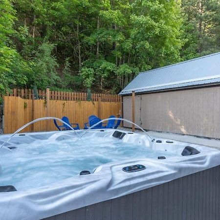 Close To Hiawatha Tr And Biking With Hot Tub ウォレス エクステリア 写真