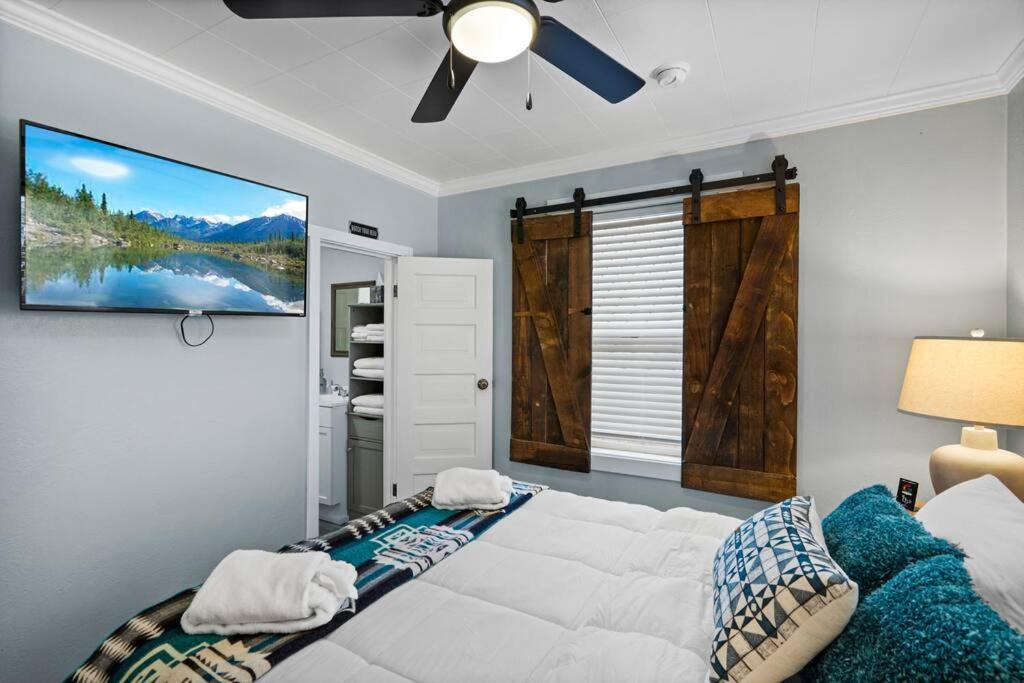 Close To Hiawatha Tr And Biking With Hot Tub ウォレス エクステリア 写真